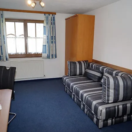 Farm stay Ferienbauernhof Wendlshof *